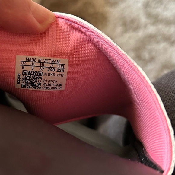 New Adidas animal print slides big girl 5, woman 7 - Picture 4 of 4